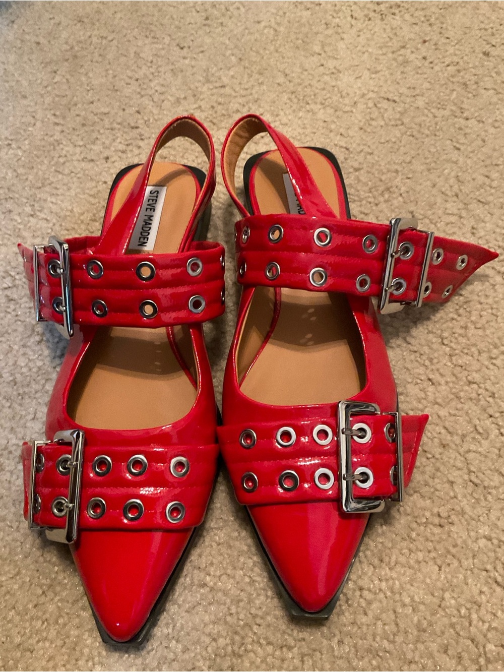 Steve Madden Patent Red Flats. Sz. 11